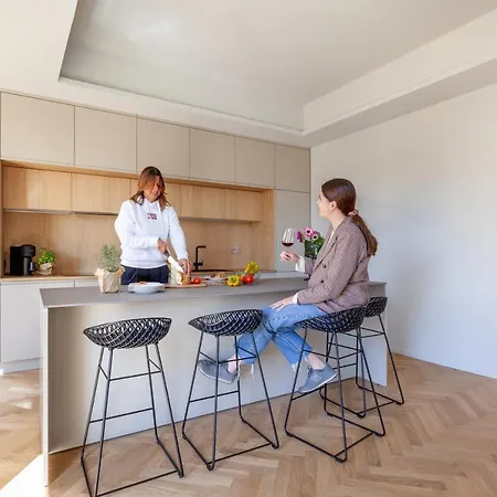 Lunam Penthouse In Centre *